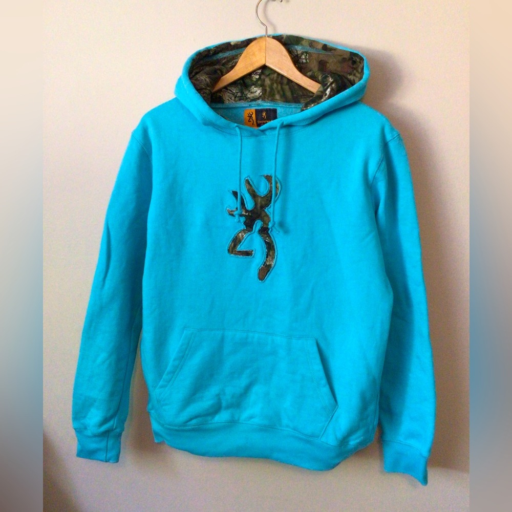 Browning woman’s hooded sweatshirt. Size large.